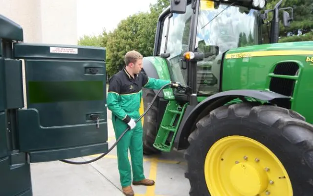 AUR propune ca fermierii să beneficieze direct de acciza redusă la motorină
