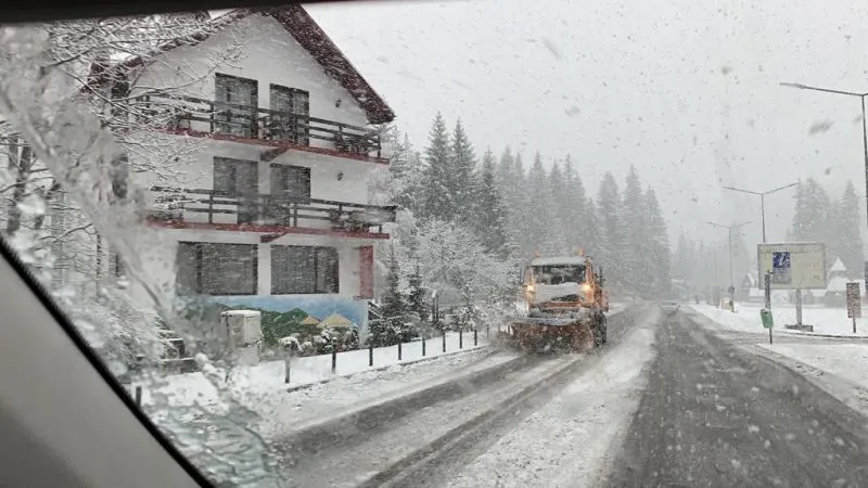 VIDEO + FOTO Ninge în mai multe zone din județul Brașov