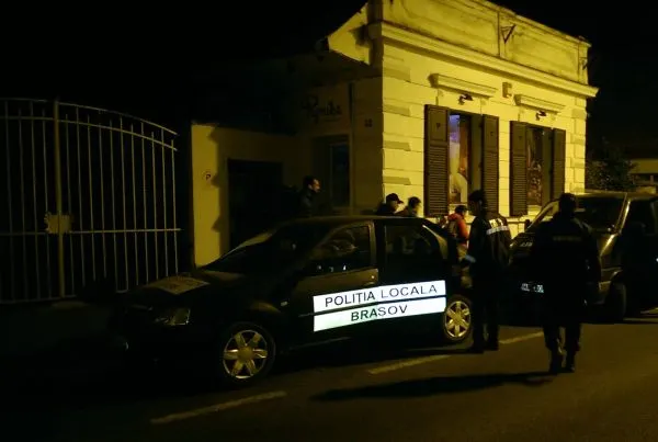 FOTO Amplă acțiune a polițiștilor locali, la societățile comerciale din municipiul Brașov
