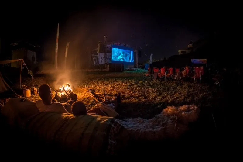A început Festivalul de Film și Istorii de la Râșnov! Programul complet