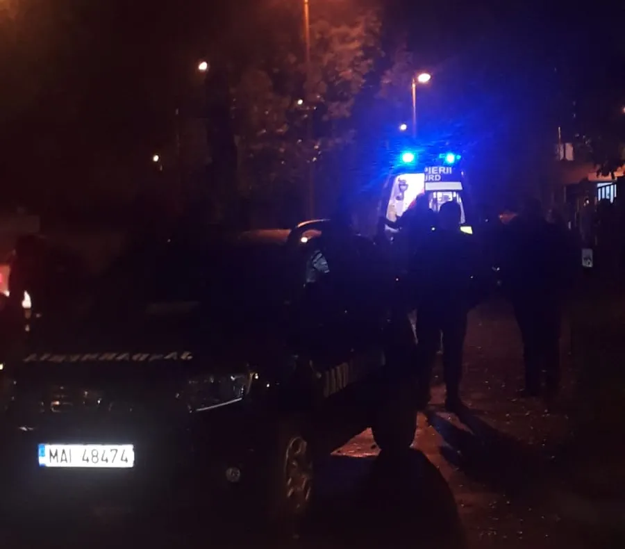 ULTIMĂ ORĂ: Elevă rănită, într-o şcoală din Braşov (FOTO)