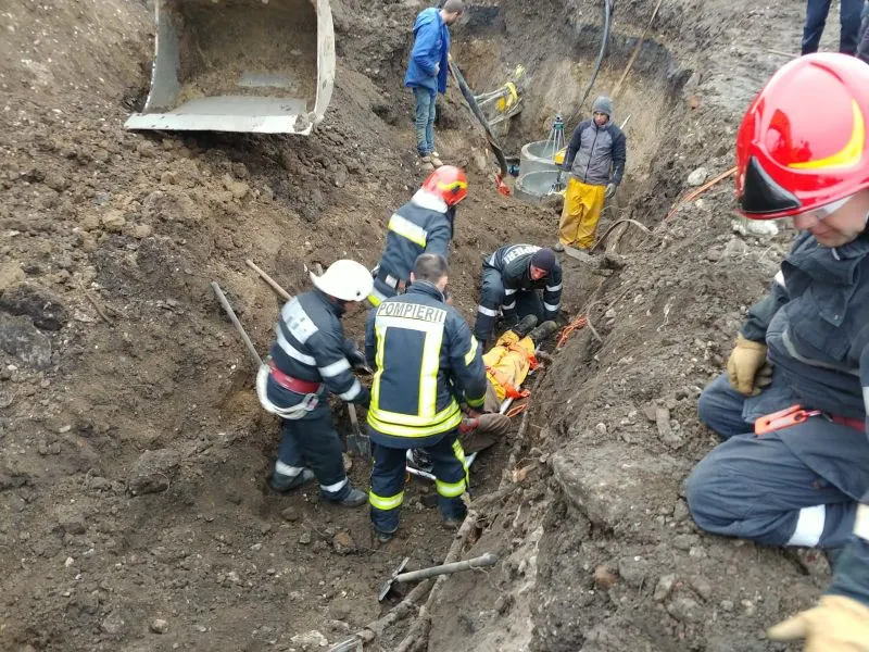 FOTO+VIDEO Descoperire macabră după dezgroparea persoanei ucise de un mal de pământ