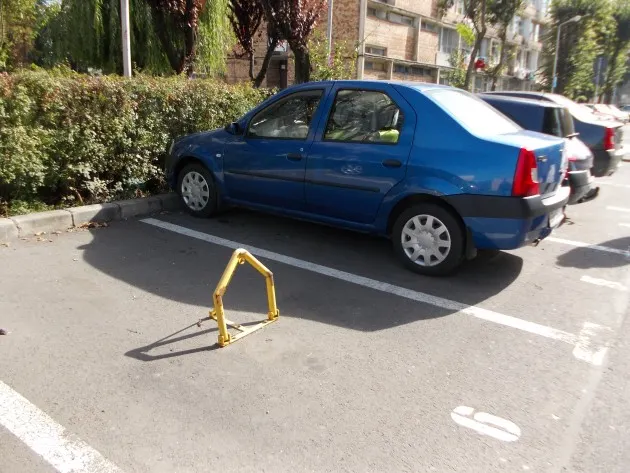 Ce se întâmplă cu parcările rezidențiale rămase libere?