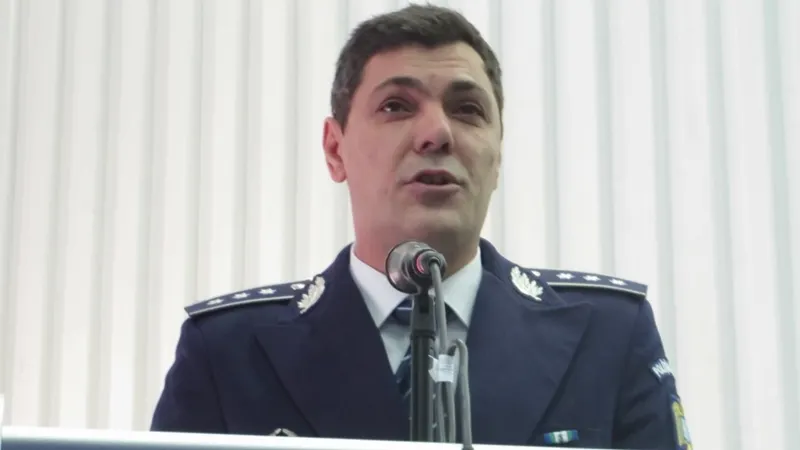 VIDEO Tradiția merge mai departe! Junii Dorobanți și-au "îngropat" vătaful