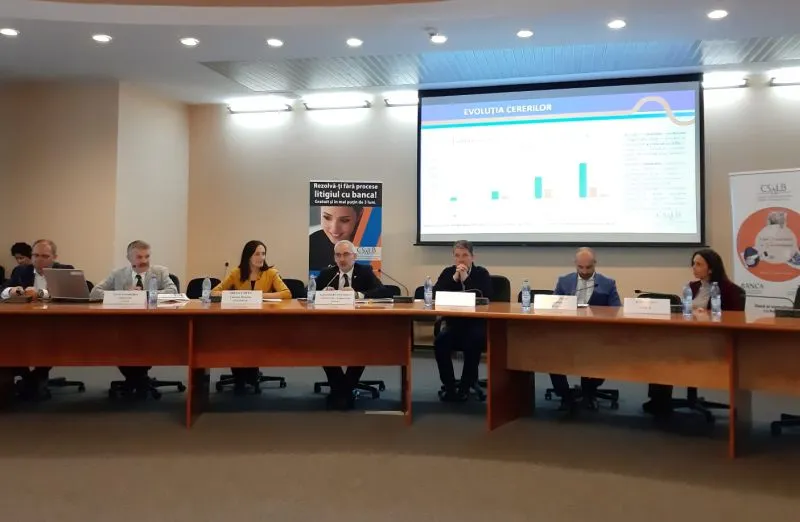 VIDEO Brașovenii au aflat cum își pot soluționa problemele cu băncile! Primarul  Scripcaru, nemulțumit de relația cu o instituție bancară!