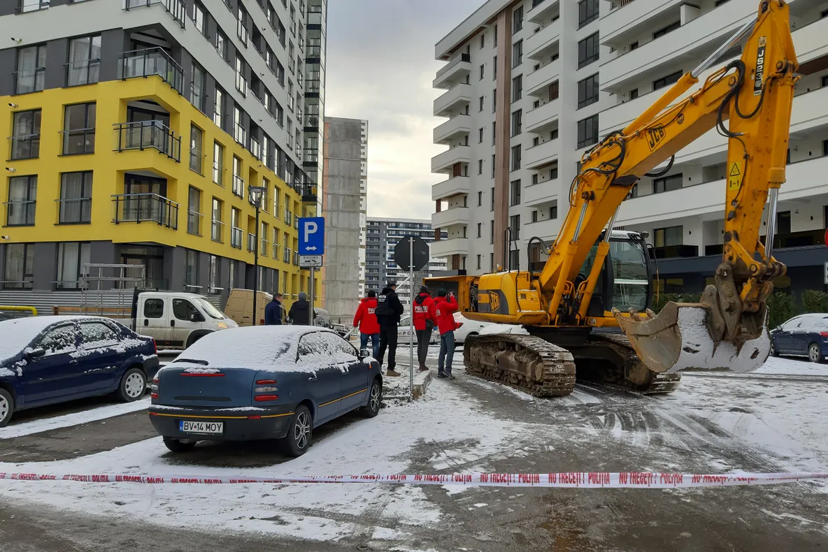 VIDEO Tată şi fiică, MORŢI după ce au căzut de la etajul 10! Ce au declarat martorii şi autorităţile?