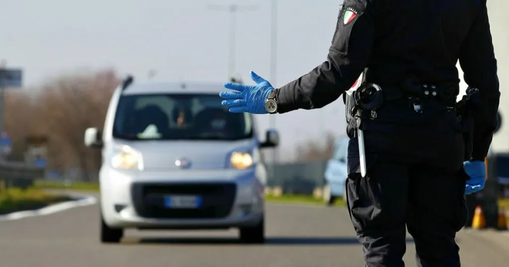 Tupeul incredibil al unui brașovean care nu respectă izolarea la domiciliu: "Dacă mă enervez, mă duc în tot blocul, care-i problema?"