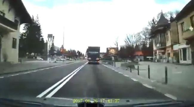 VIDEO Momentul accidentului de la Predeal, în care un motociclist și-a pierdut viața!