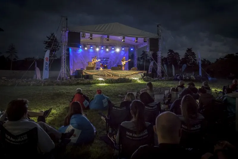 Astăzi începe Festivalul de Film și Istorii de la Râșnov