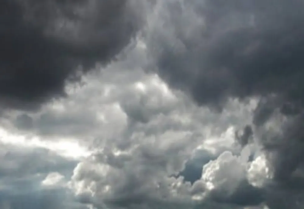 Grindină, vijelii, ploi torențiale anunțate de meteorologi - Ce zone sunt vizate