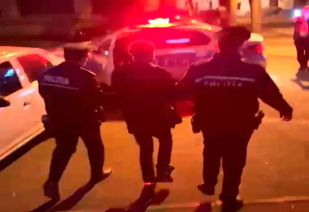 Doi minori au fost ARESTAȚI după ce au tâlhărit un alt minor