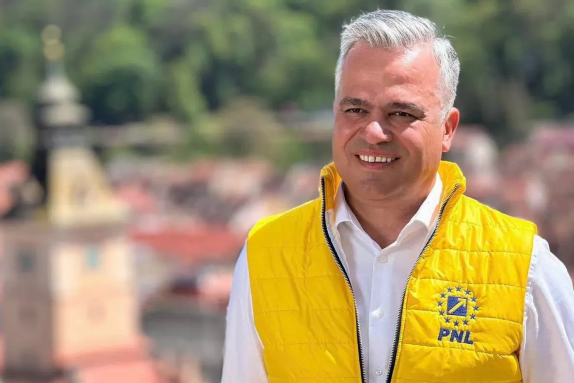 Adrian Veștea avertizează că PNL riscă să ajungă ca PNȚCD, din cauza „grupării Bolojan”