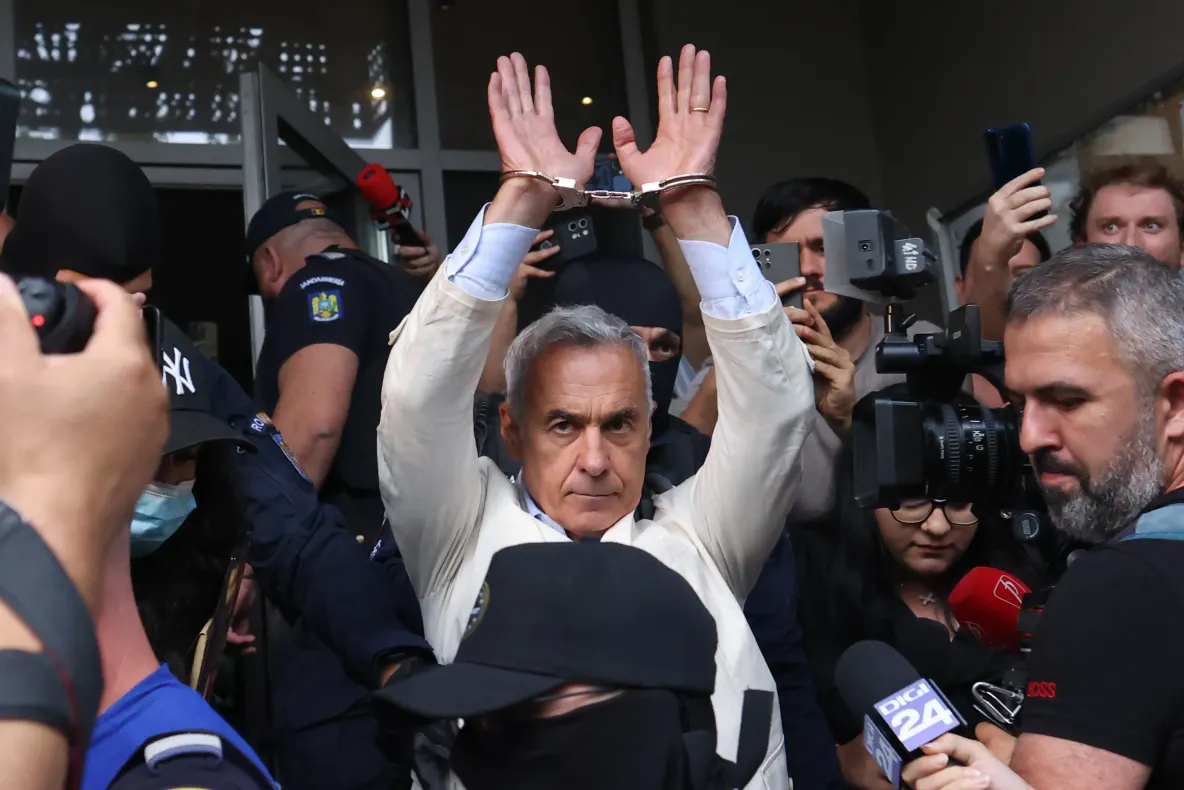 Călin Georgescu a fost plasat în arest la domiciliu