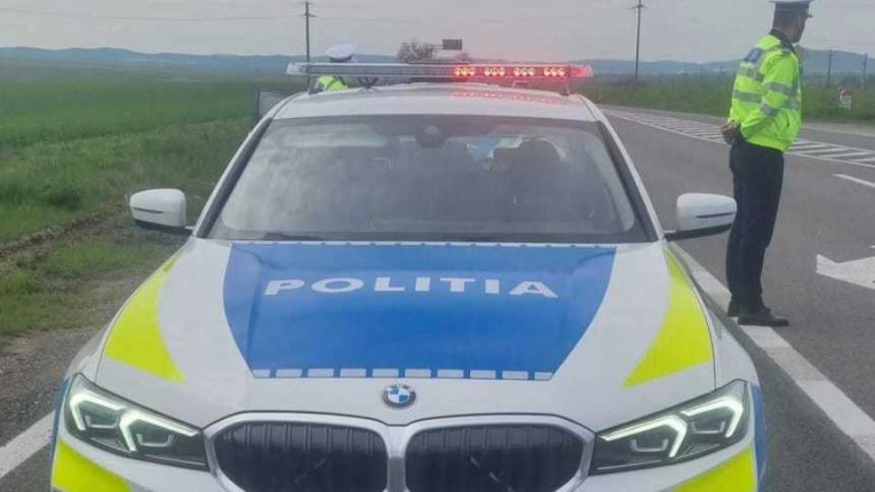 Bărbat găsit decedat pe terasa unui bloc din Reșița. Poliția a demarat o anchetă