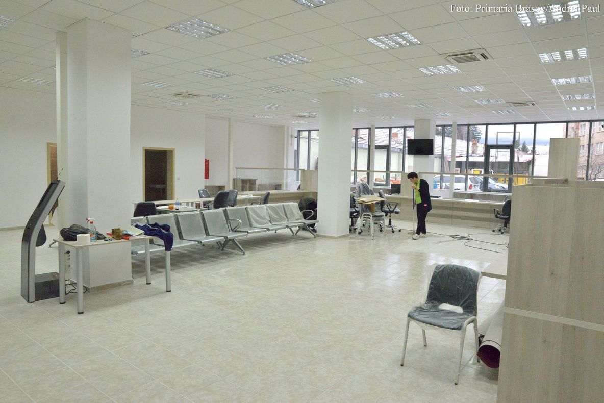 FOTO Condiții atractive pentru plata taxelor și impozitelor locale