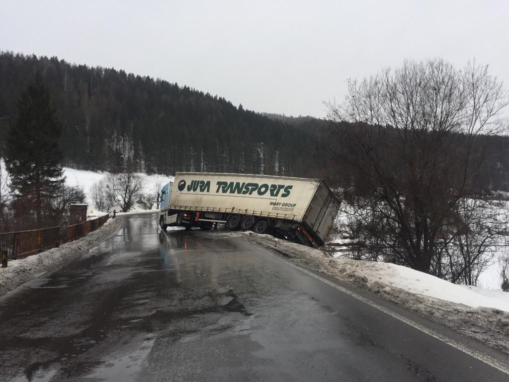 FOTO Trafic îngreunat pe DN1A