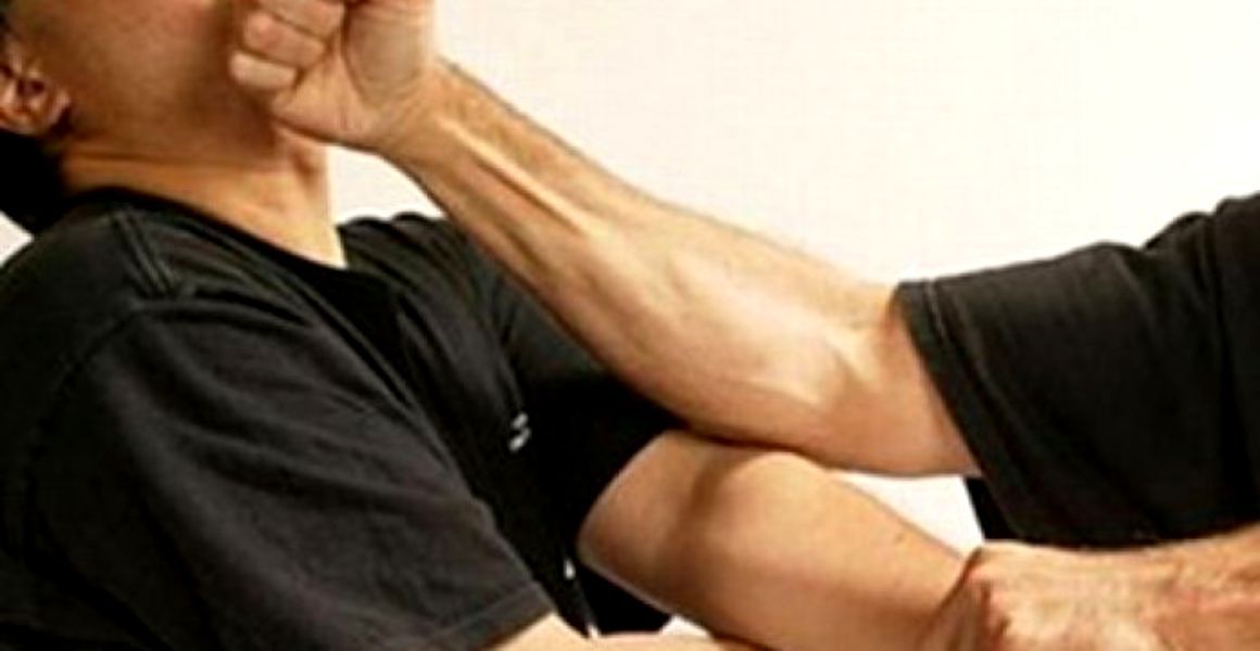 Tineri bătuți în Piața Sfatului