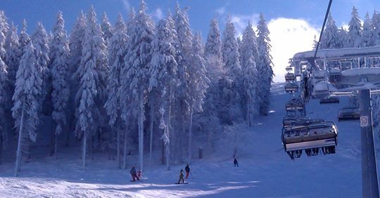 Se schiază în condiţii optime, în Poiana Braşov