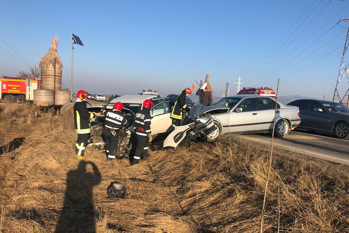 ULTIMĂ ORĂ: Accident, pe DN 11