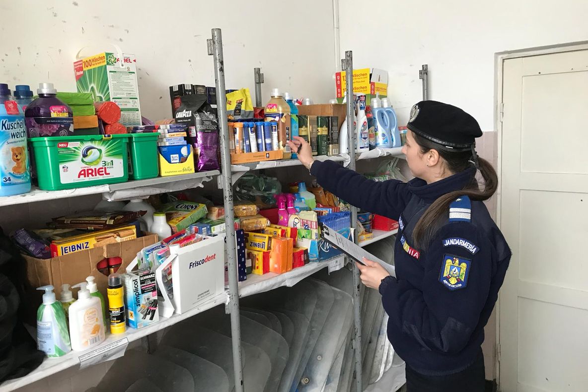 FOTO Acțiune a jandarmilor, pentru prevenirea comerțului ilicit