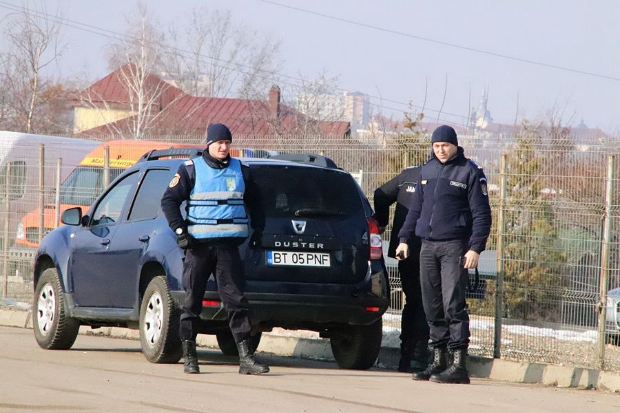 FOTO + VIDEO Turiști cu răni grave, salvați de jandarmii montani brașoveni