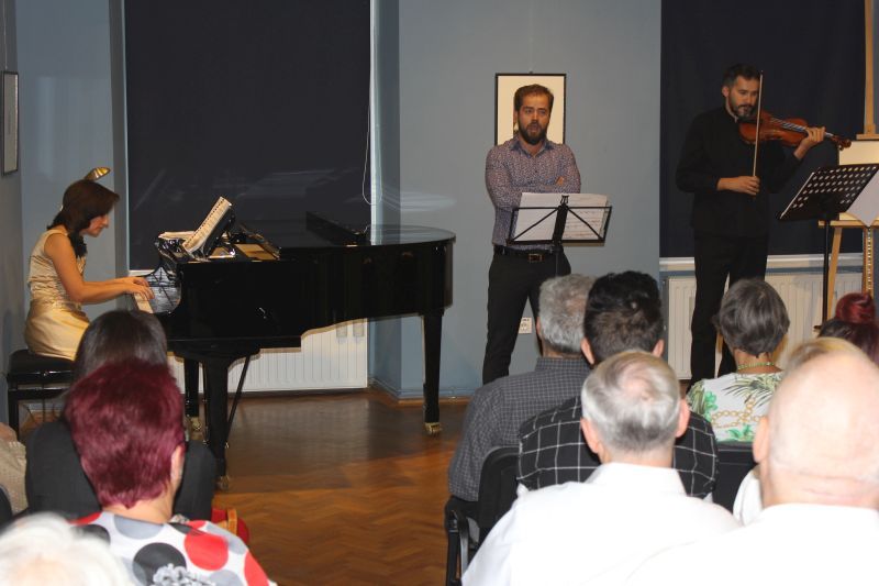 "Recitalul de la ora 5", ASTĂZI, la Muzeul Casa Mureşenilor