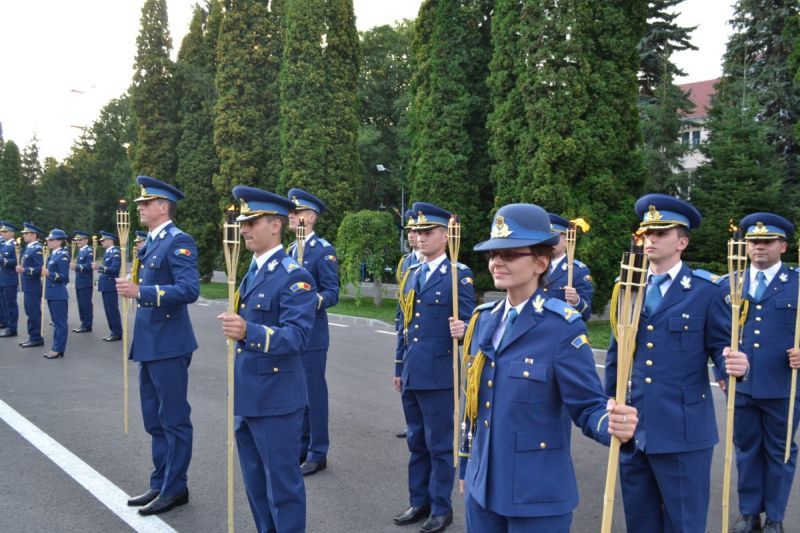 Cadouri oferite de studenții militari persoanelor aflate în suferință