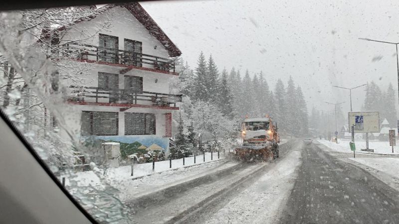 VIDEO + FOTO Ninge în mai multe zone din județul Brașov