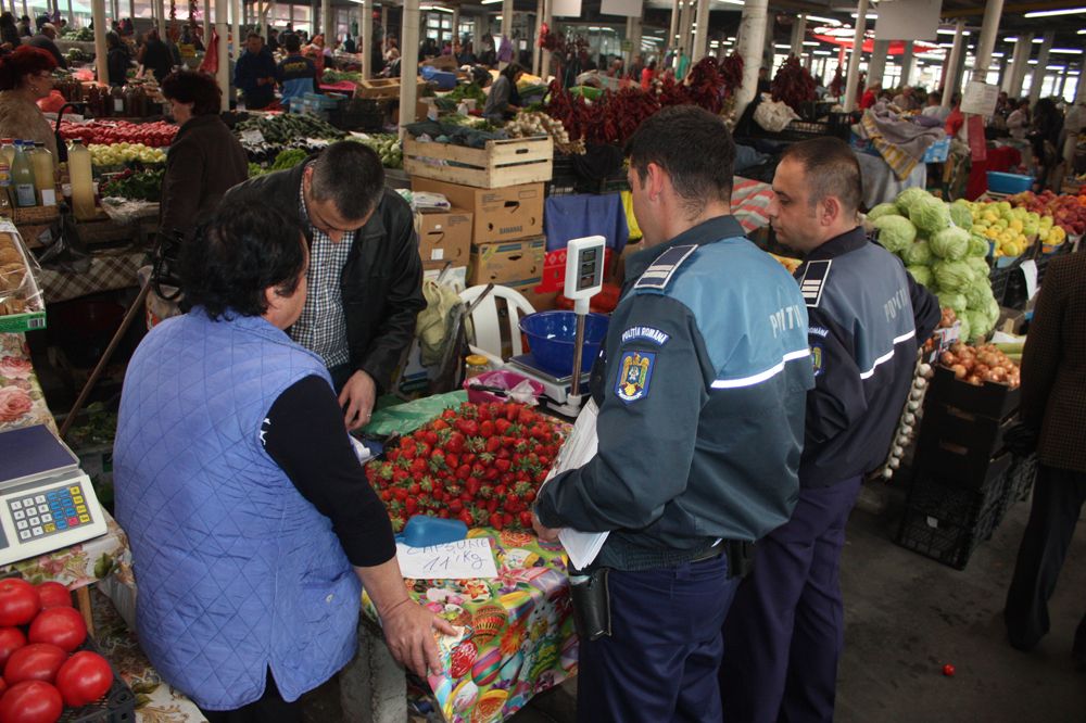 Polițiștii, CONTROALE în piețele din Brașov