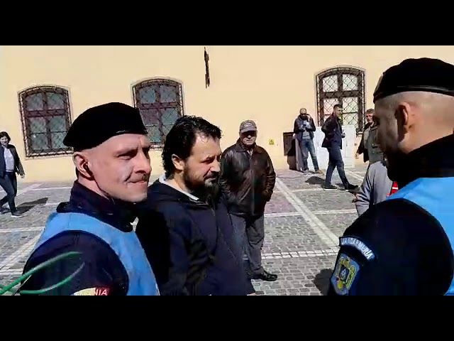 VIDEO Incidente la mitingul PSD din Piața Sfatului