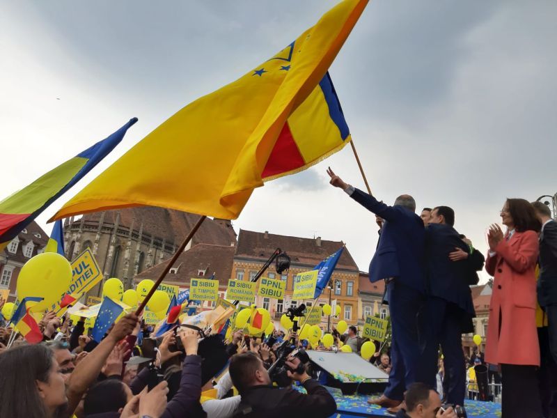 FOTO + VIDEO PNL și-a prezentat, la Brașov, candidații pentru alegerile europarlamentare