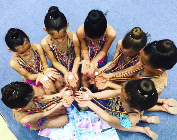 Debut perfect de sezon pentru micile gimnaste de la ACS Transilvania Brașov