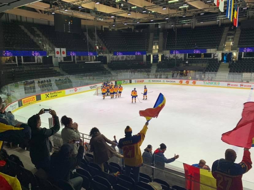 Antrenorul Julius Penzes și-a prelungit contractul cu echipa de hochei Corona