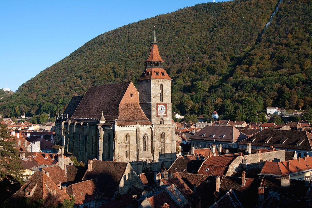 Copiii pot vizita GRATUIT Biserica Neagră