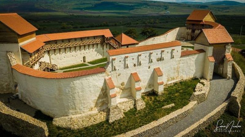 Program extins de vizitare, de astăzi, la Cetatea Feldioara