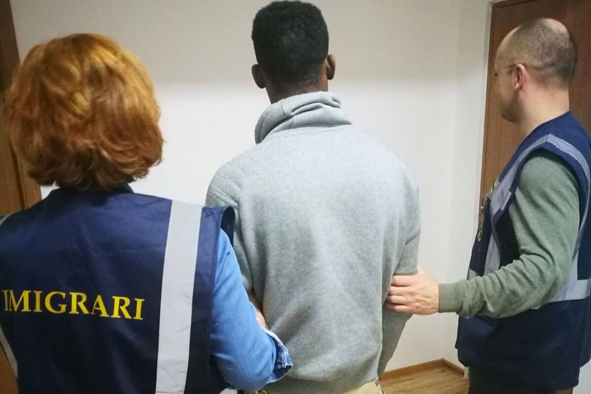 Moldoveni care locuiau ilegal la Brașov, depistați de polițiști