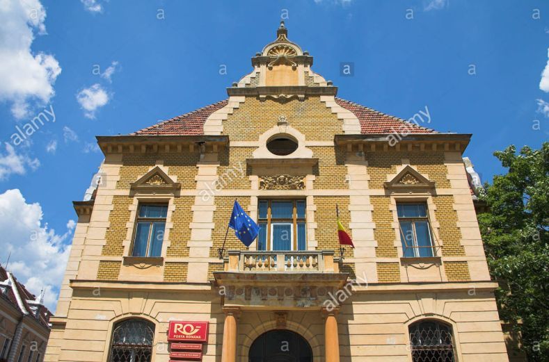 Eveniment inedit, de astăzi, la Poșta din Brașov! Dacă tot nu funcționează cum ar trebui, măcar găzduiește expoziții