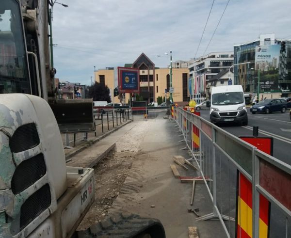 Circulație restricționată, în continuare, pe strada Castanilor