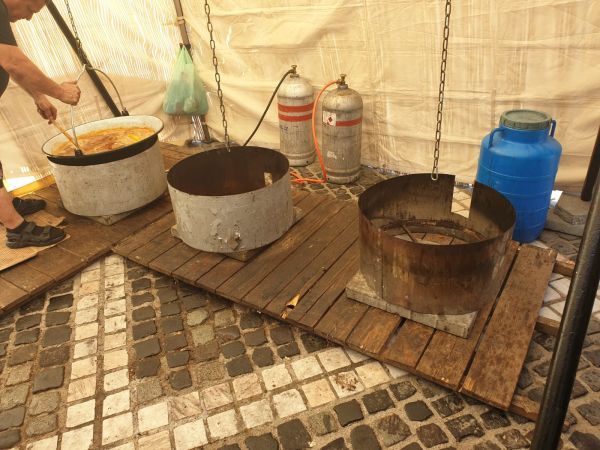 FOTO+VIDEO Nereguli grave descoperite de OPC, în Piața Sfatului