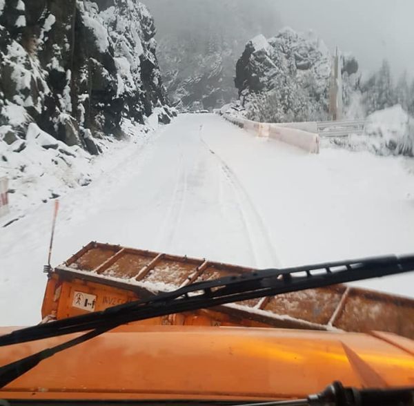 VIDEO+FOTO Direcția Regională de Drumuri și Poduri Brașov, pregătită pentru deszăpezire
