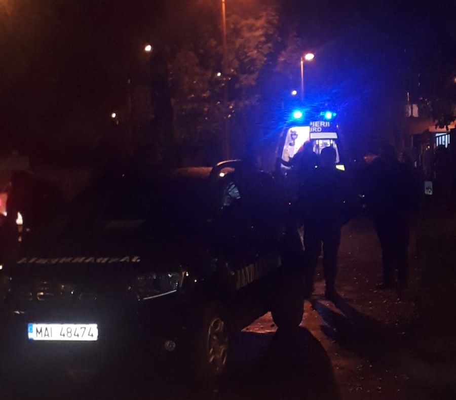 ULTIMĂ ORĂ: Elevă rănită, într-o şcoală din Braşov (FOTO)