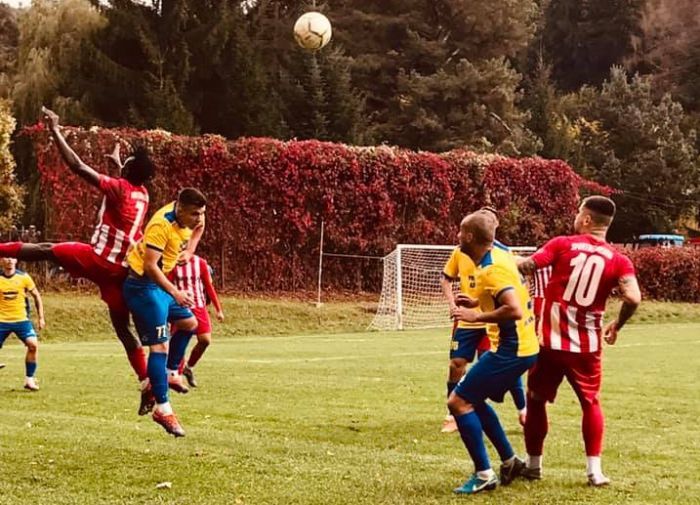 FOTBAL: O victorie și un eșec pentru echipele de liga a treia