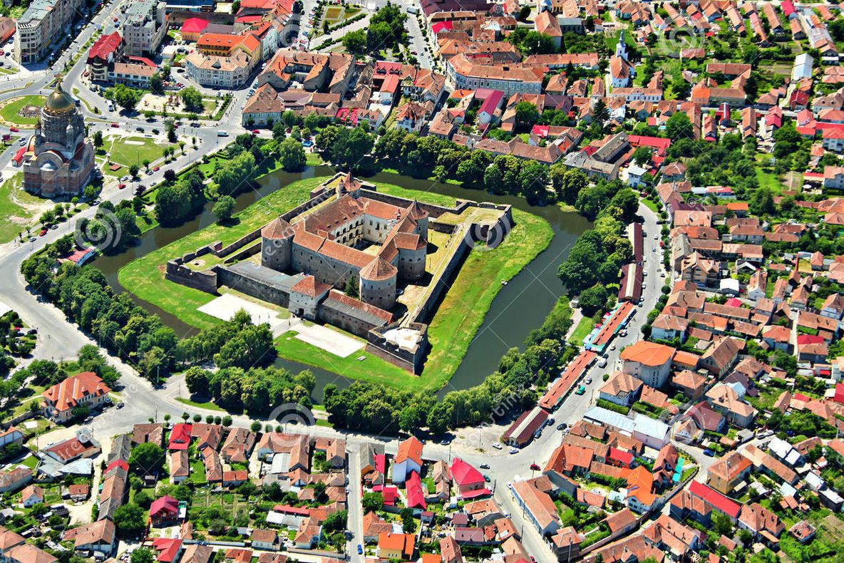 Cu fonduri europene, la Făgăraș vor fi cumpărate autobuze electrice, biciclete și modernizate zonele pietonale