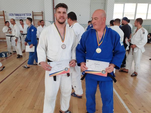 FOTO Doi polițiști din Brașov, campioni naționali la judo