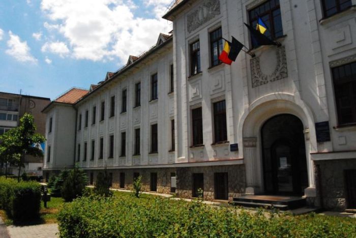 Ziua ușilor deschise, mâine, la Tribunalul Brașov