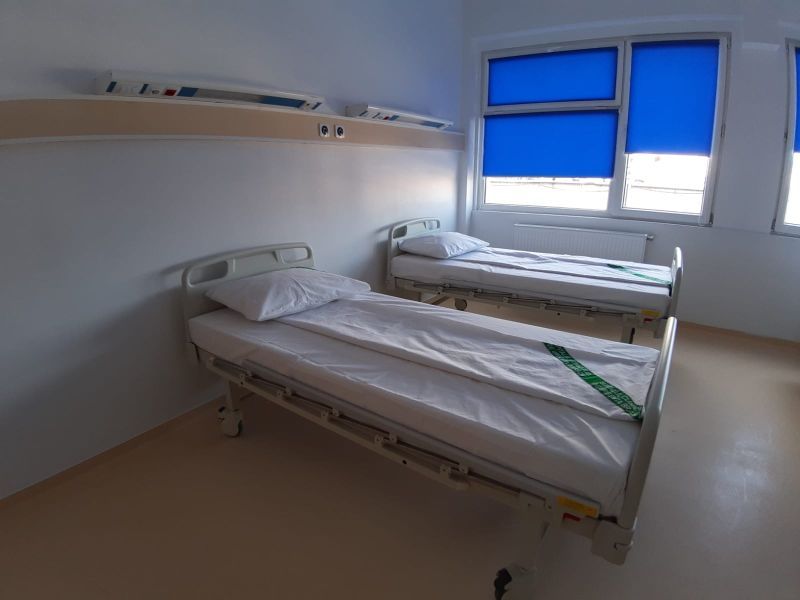 Câte persoane infectate cu COVID-19 au solicitat externarea, la Brașov, după decizia Curții Constituționale?