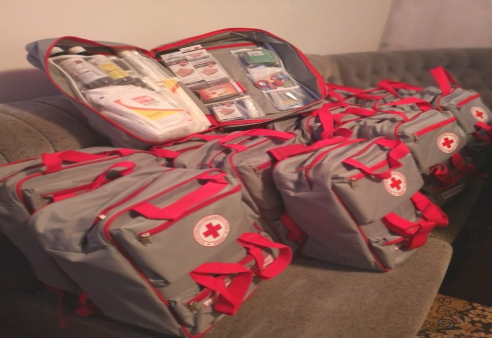 Crucea Roșie Română a lansat un program național de instalare a unor defibrilatoare în spaţii publice