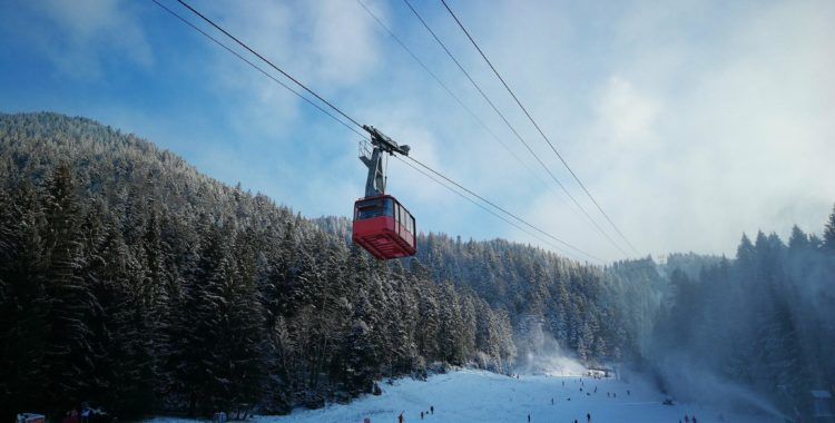 Instalațiile de transport pe cablu din Poiana Brașov vor fi oprite astăzi