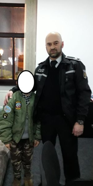 Raul Pușcă, polițistul local care găsește copiii pierduți