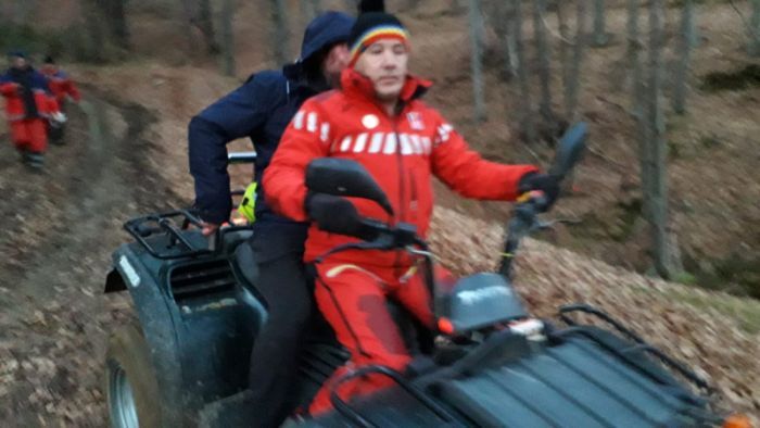 FOTO Autoturism răsturnat, în Măgura Codlei